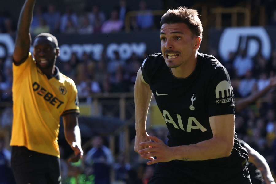 Lootus elab veel! Hetkeks kuristikku vaadanud Tottenham tiris aasta esimese võidu hammastega välja, kuid kaotas kaks põhimeest