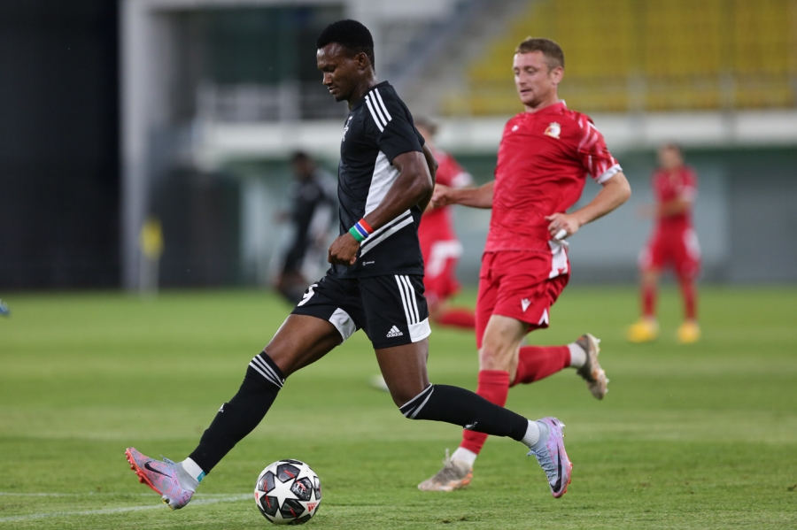 Tambedou Tiraspoli &Scaron;erifi s&auml;rgis. Foto: erakogu