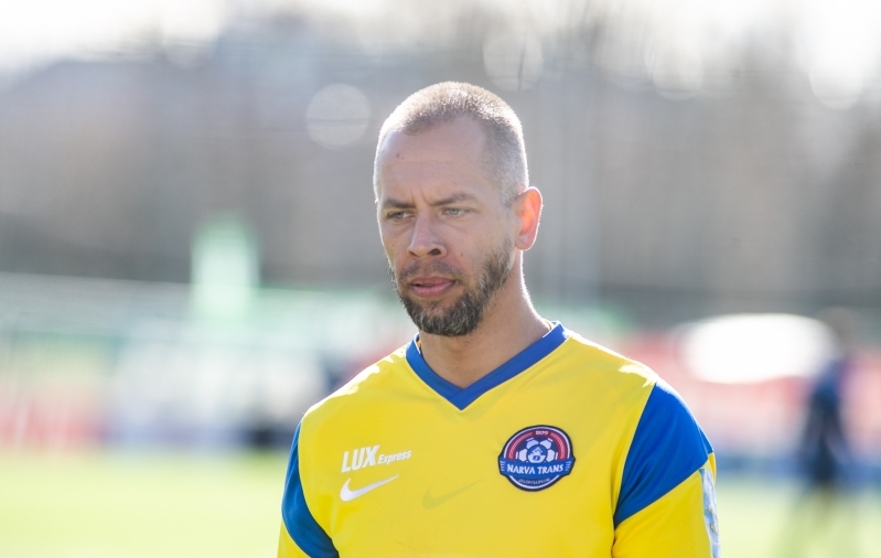 Matrossov jäi Tadžikistanis kolmandat mängu järjest pingile