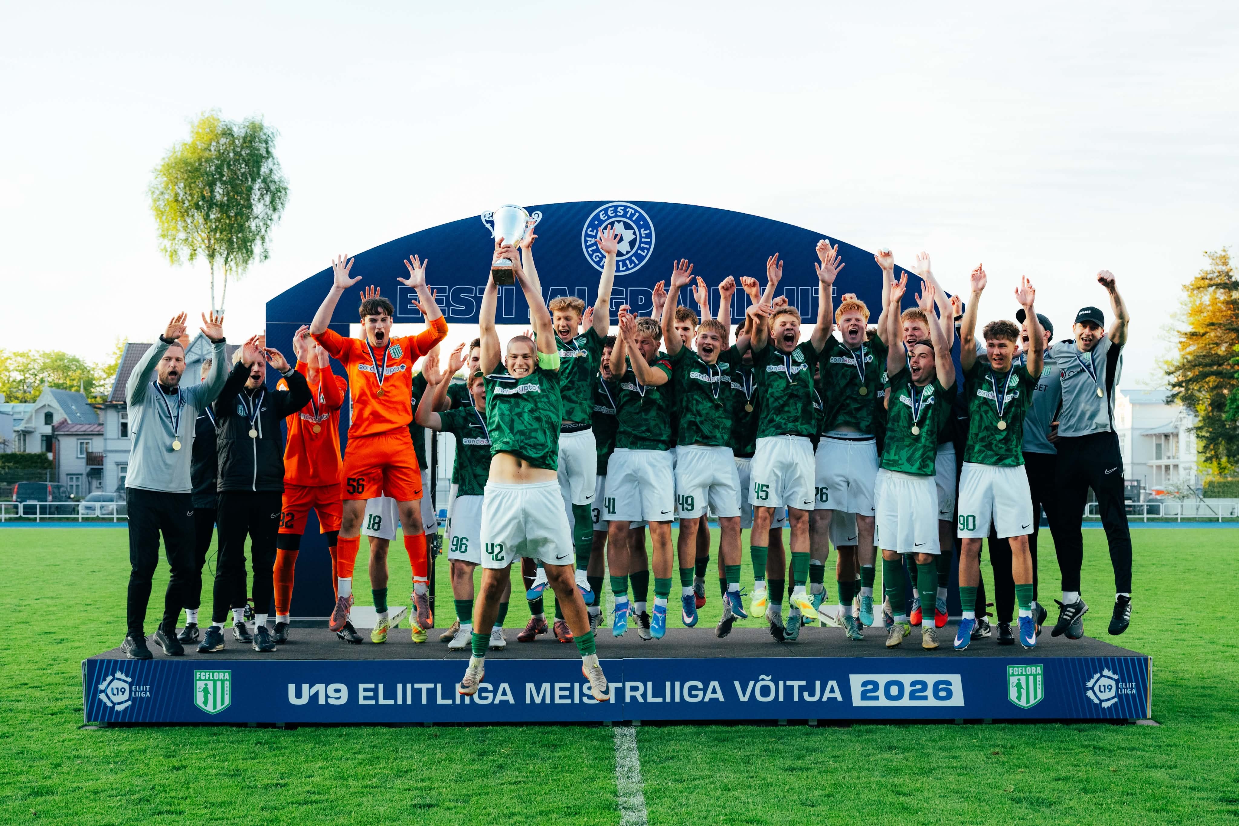 VAATA JÄRELE: finaali valitsenud Flora noored lõid Levadiale viieka ja marsivad Euroopasse  (galerii!) 