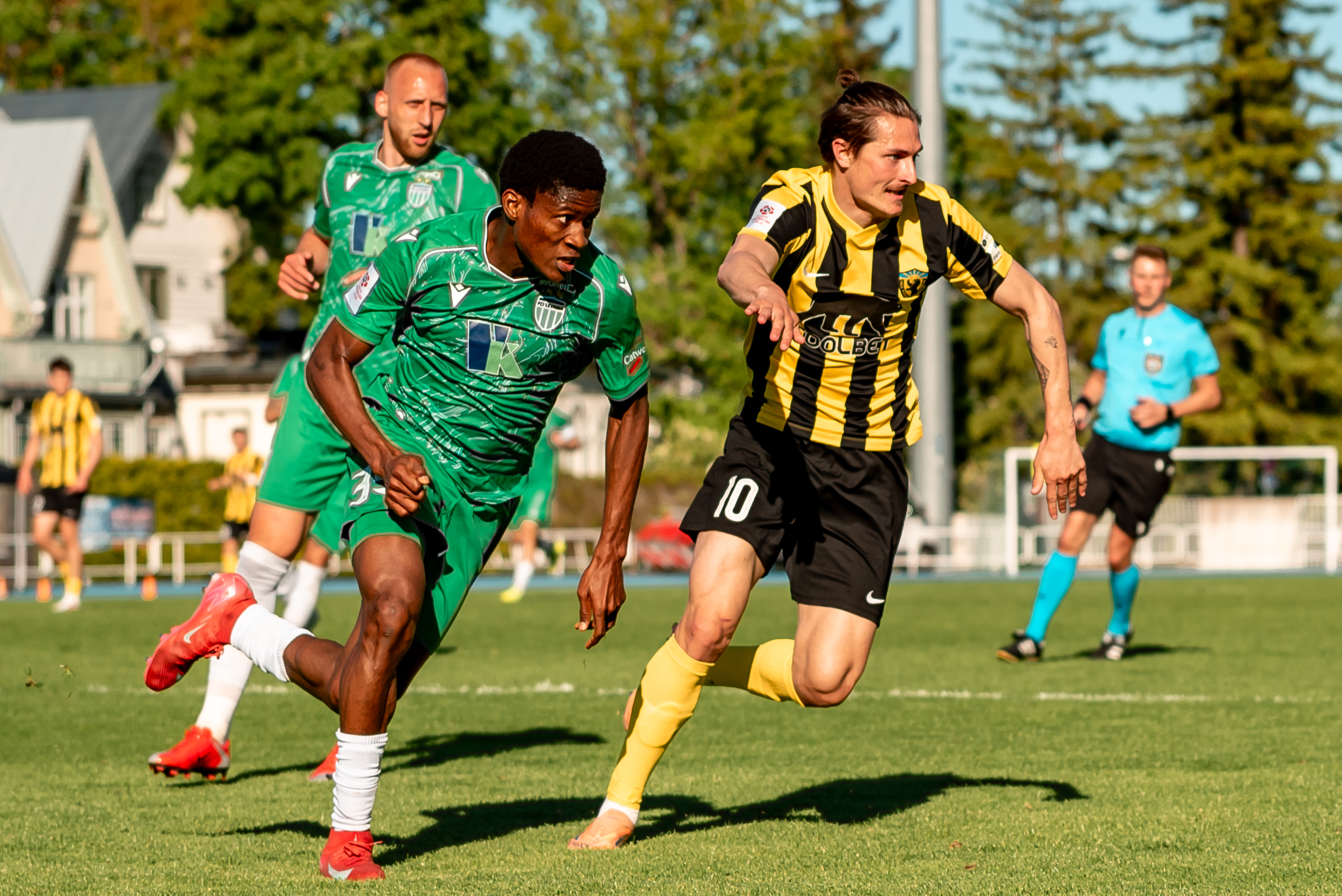 VAATA JÄRELE: Levadia reageeris Vapruse torkele väravasajuga