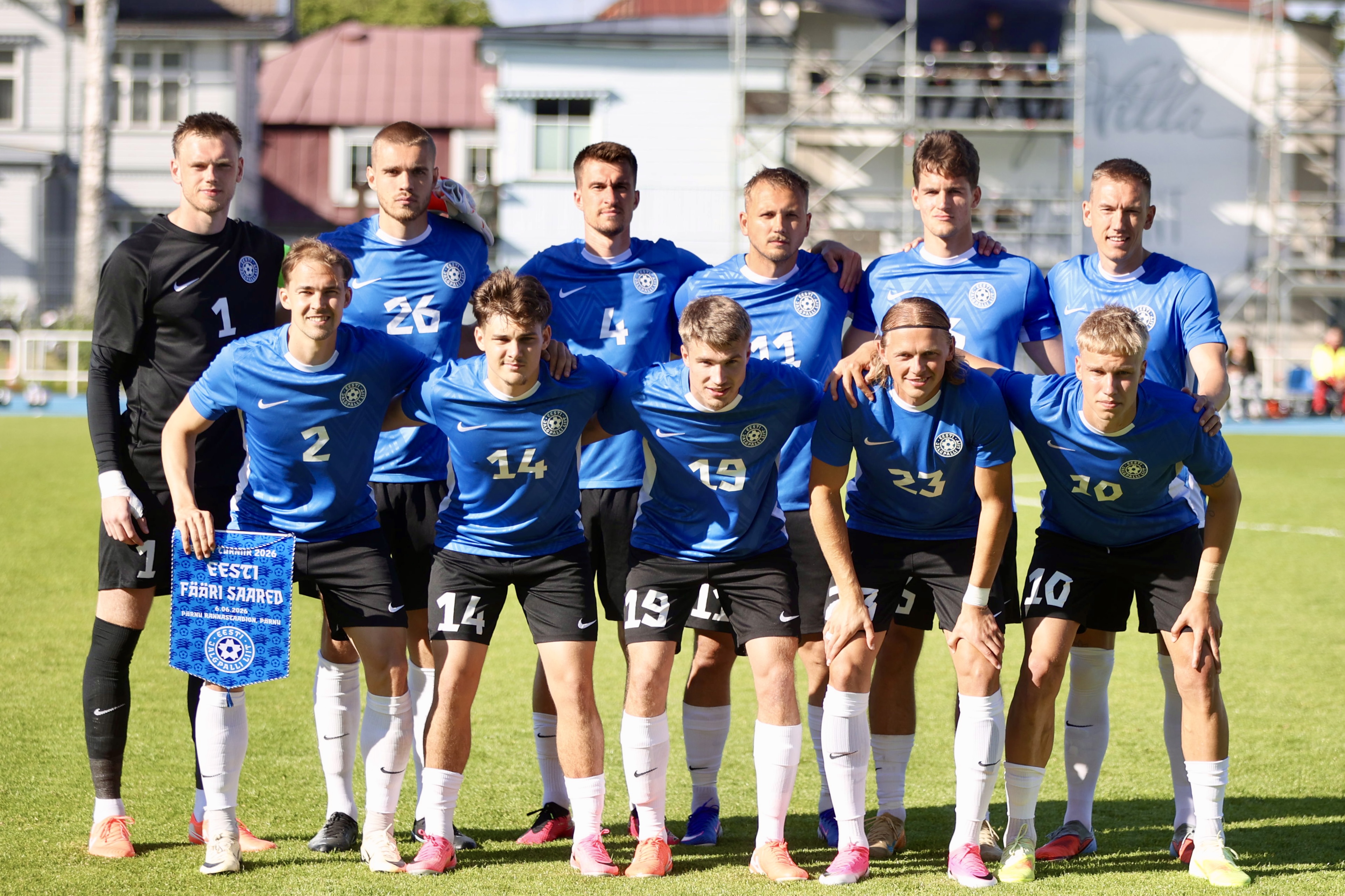 LIVE: kas Sinisärgid edenevad Eesti jalgpalli sünnipäeval Balti turniiri finaali?  (pall mängus!) 