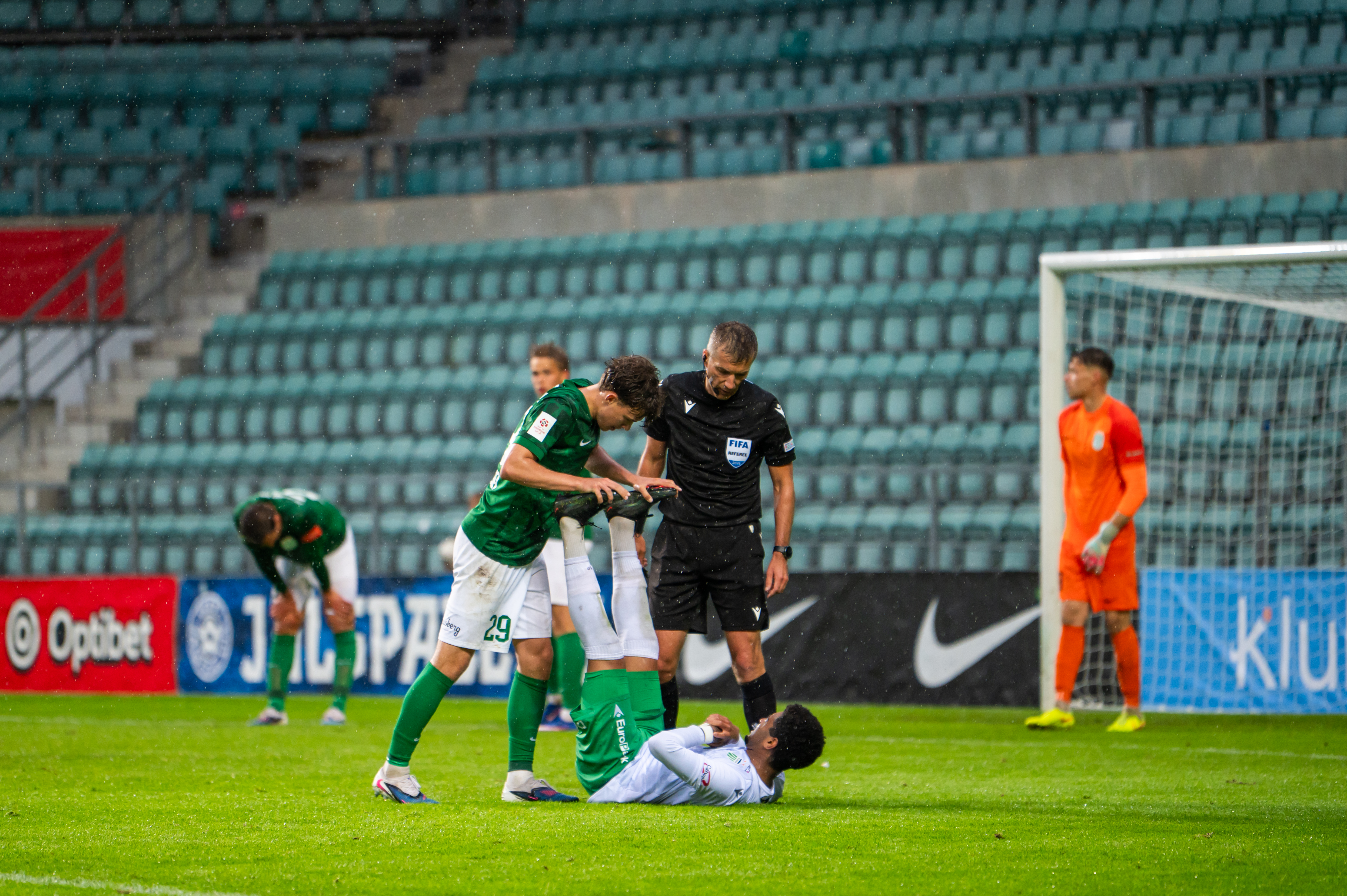 15/36 | See üks kord derbi jooksul, kui poldud vaenlased