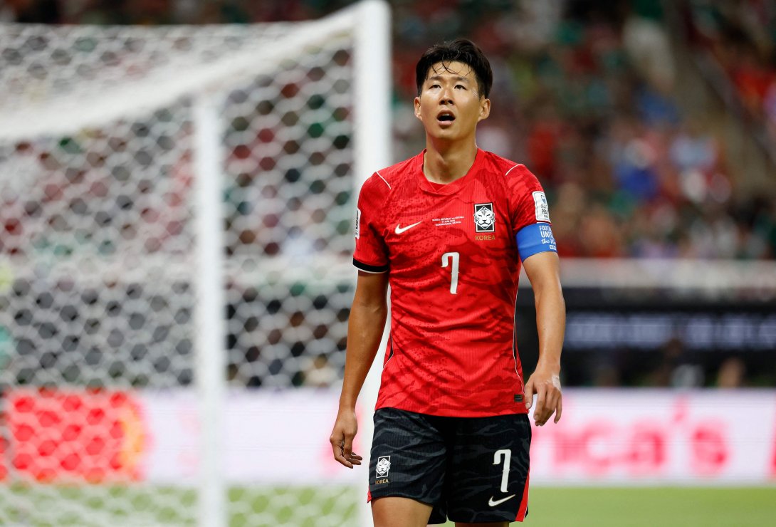 Sisetüli: Lõuna-Korea reporter mõnitas Soni, koondis keeras vastuseks ukse lukku
