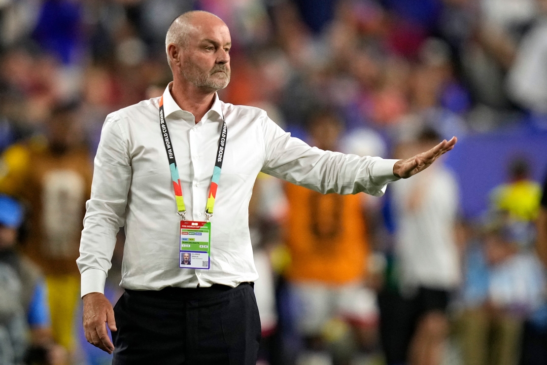 Ekspaidekas jahib esimesi minuteid, Šotimaa esimest edasipääsu  (õhtu algab liidrite duelliga) 