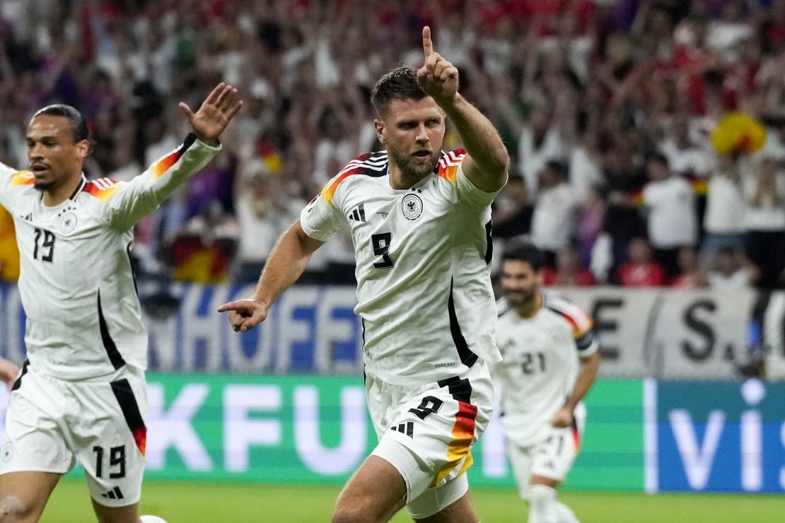 Niclas F&uuml;llkrug oli nagu Deniz Undav. Foto: Scanpix / AP Photo / Frank Augstein