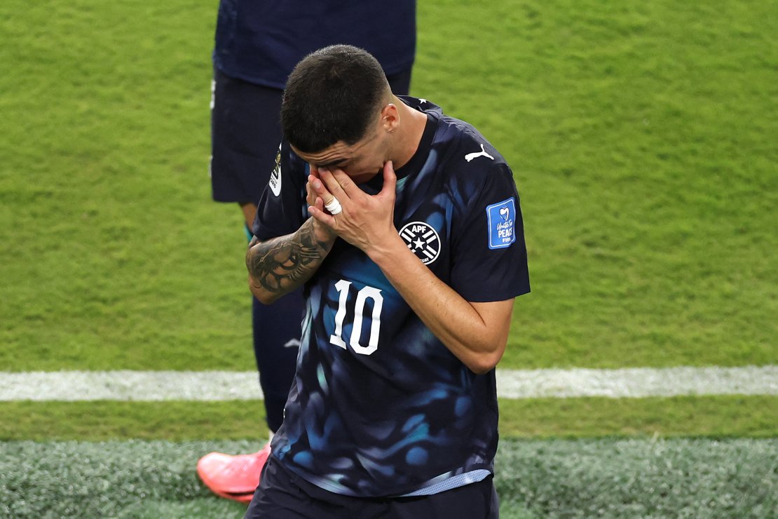 Infantino ja kohtuniku otse-eetris roppustega üle külvanud kommentaator sai FIFA-lt eetrikeelu: vabandan, kaotasin enesevalitsemise