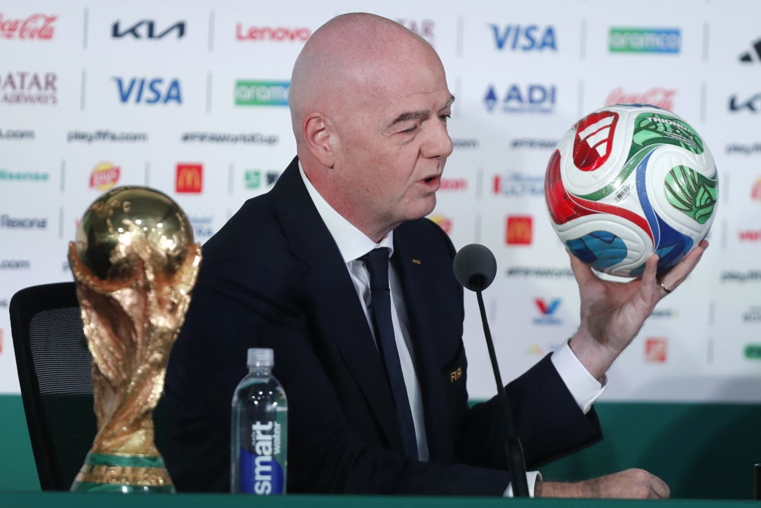 Infantino: FIFA ei teeni joogipausidelt tulu