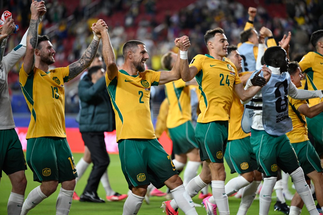 Austraalia m&auml;ngijad edasip&auml;&auml;su t&auml;histamas. Foto: Scanpix / Eakin Howard / AP Photo