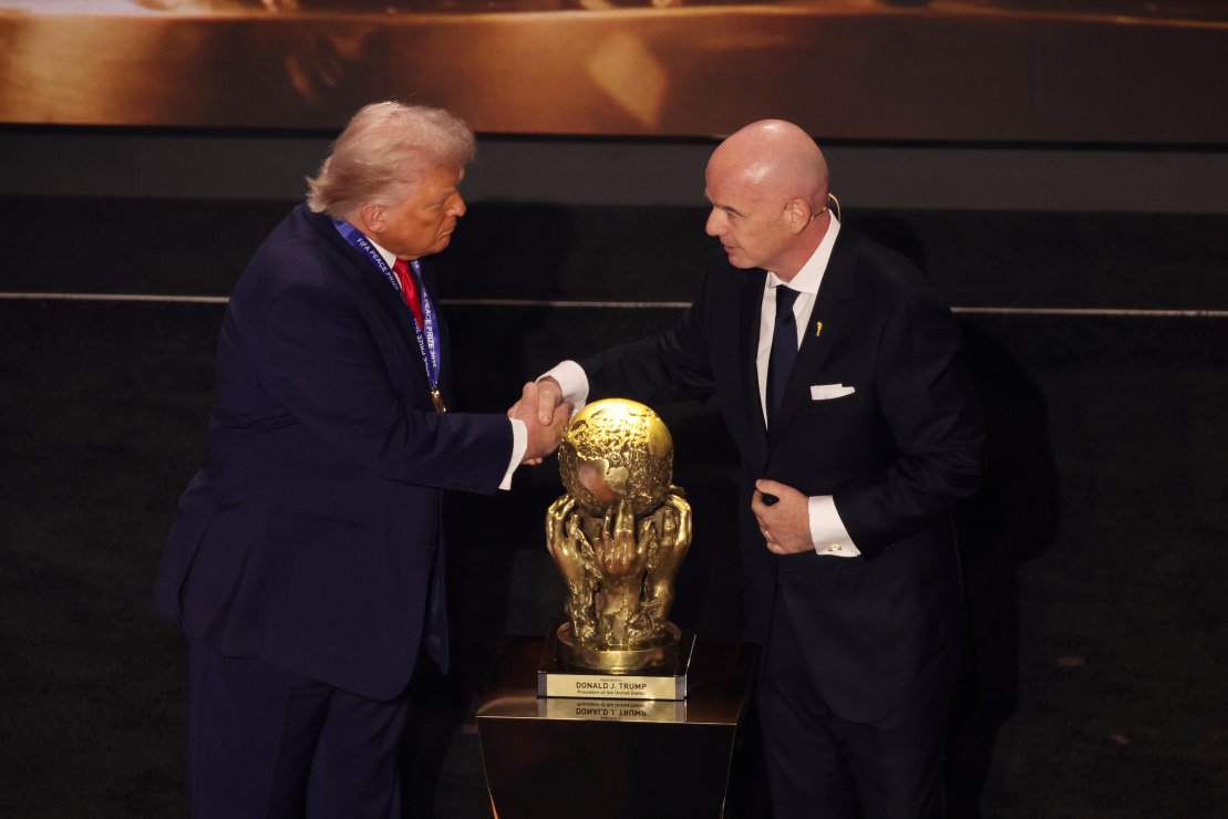 Baloguni-skandaal ei vaibu! Blatter ja UEFA hurjutavad Infantinot: kaalul on jalgpalli usaldusväärsus