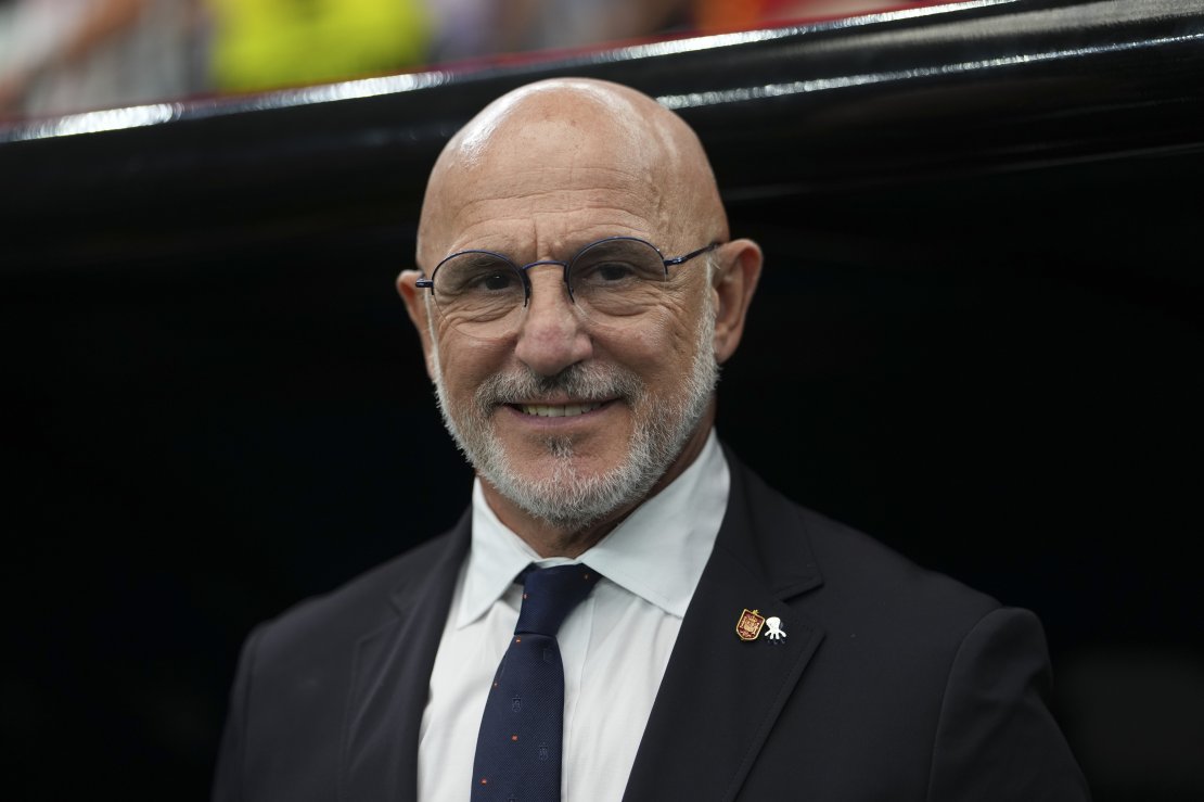 Luis de la Fuente meeskond lendab k&otilde;rgelt. Foto: Scanpix / Huang Zongzhi / Xinhua via ZUMA Press