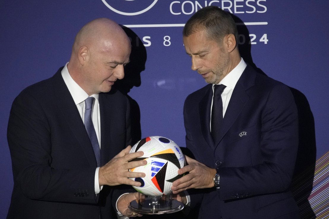 Kellele kuulub? FIFA presidendi Gianni Infantino ja UEFA presidendi Aleksandr Ceferini n&auml;gemused jalgpalli juhtimisest ei kipu tihtipeale kattuma. Foto: Scanpix / Christophe Ena / AP Photo