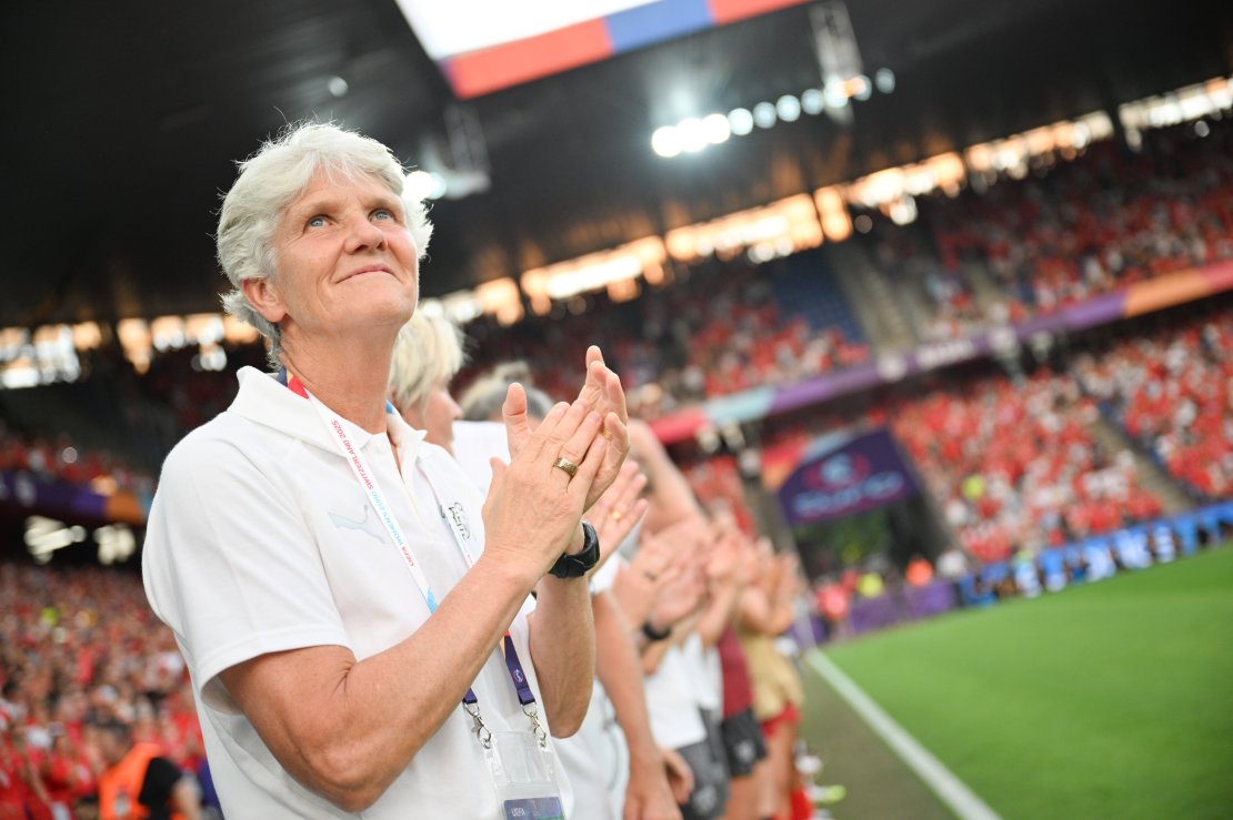 Eestis jagab kogemusi nii platsil kui selle ääres legendiks saanud laulev treener