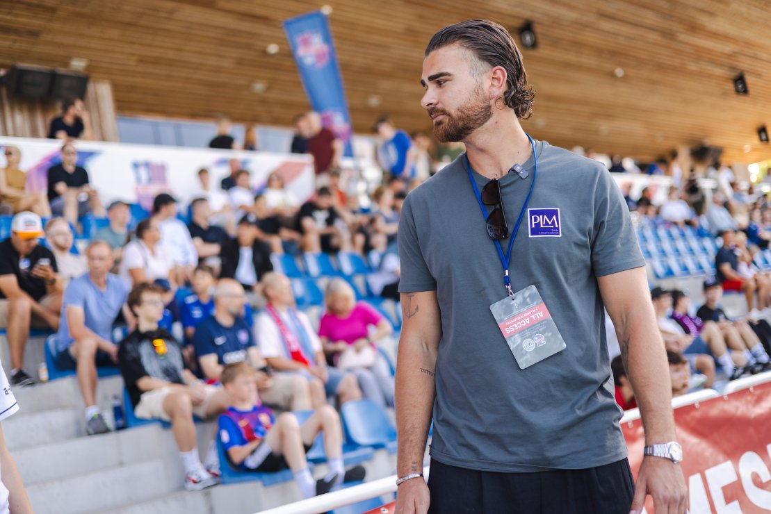 Paide Linnameeskonna turundusjuht Karl-Thomas Kallasmaa j&auml;i eurosuvega rahule. Foto: Dumitru Grubii / Paide Linnameeskond