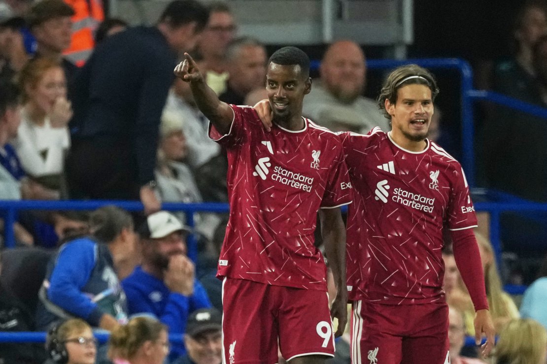 Gakpo söödab 2 + Isak lööb 2 = Iraola-ajastu Liverpoolile esimene võit