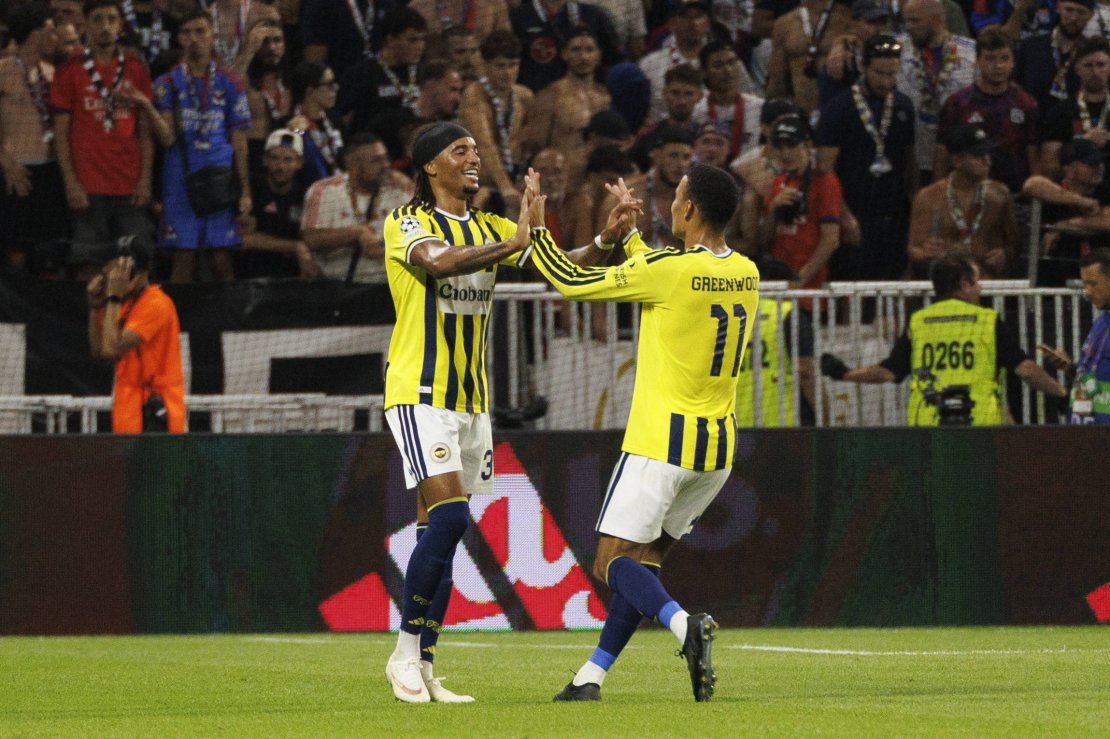 Meistrite liiga kompass | Inglased hiilgasid Istanbulis, Old Traffordile saabub rahvaste paabel