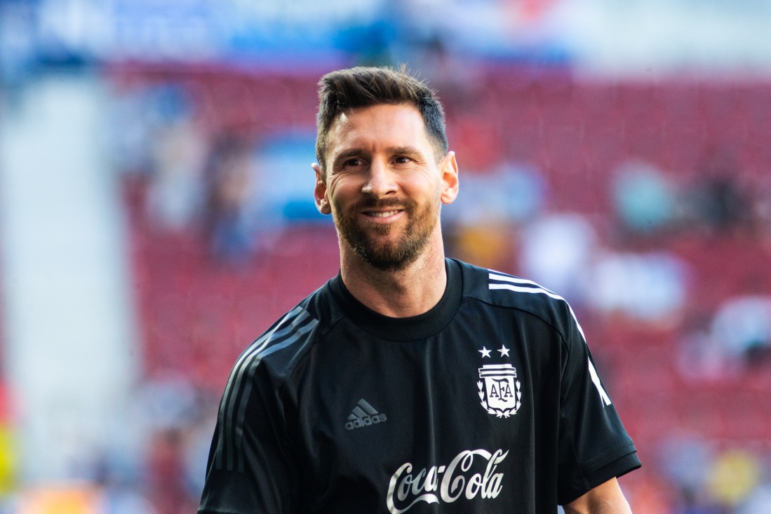 Paigas: koondisepausi lõpetav Messi peab oktoobris lahkumismängu