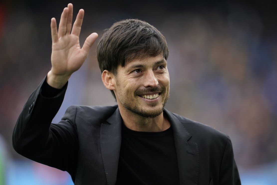 Kolm aastat tagasi karjääri lõpetanud David Silva hakkab uuesti kõrgliigas mängima