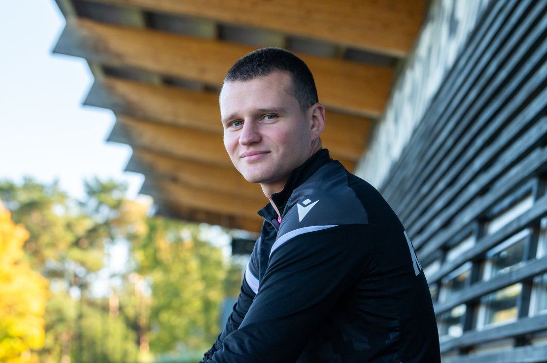 Dan&otilde;l Ma&scaron;t&scaron;enko pallis noorena Ukraina tippklubi akadeemias. Foto: Anna Andreas
