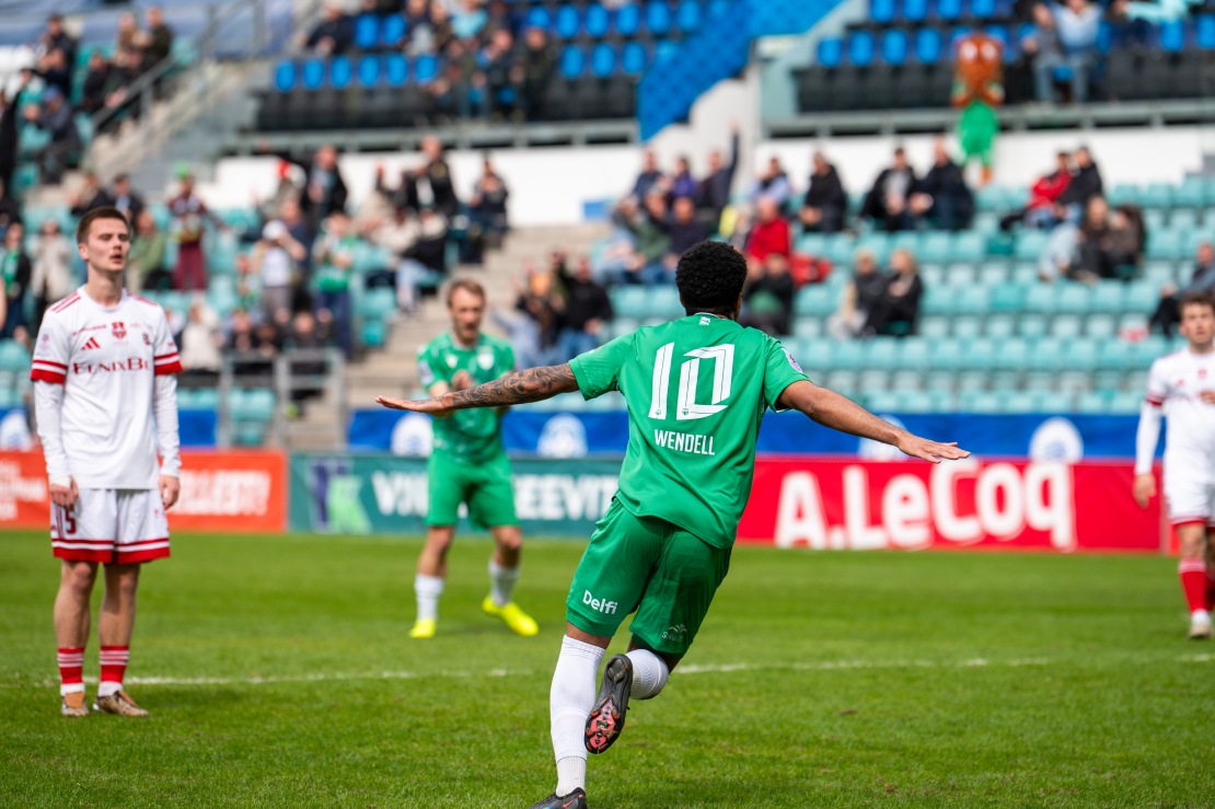 Wendellist saab k&otilde;igi eelduste kohaselt t&auml;navuse Premium liiga hooaja parim v&auml;ravak&uuml;tt. Foto: Anna Andreas