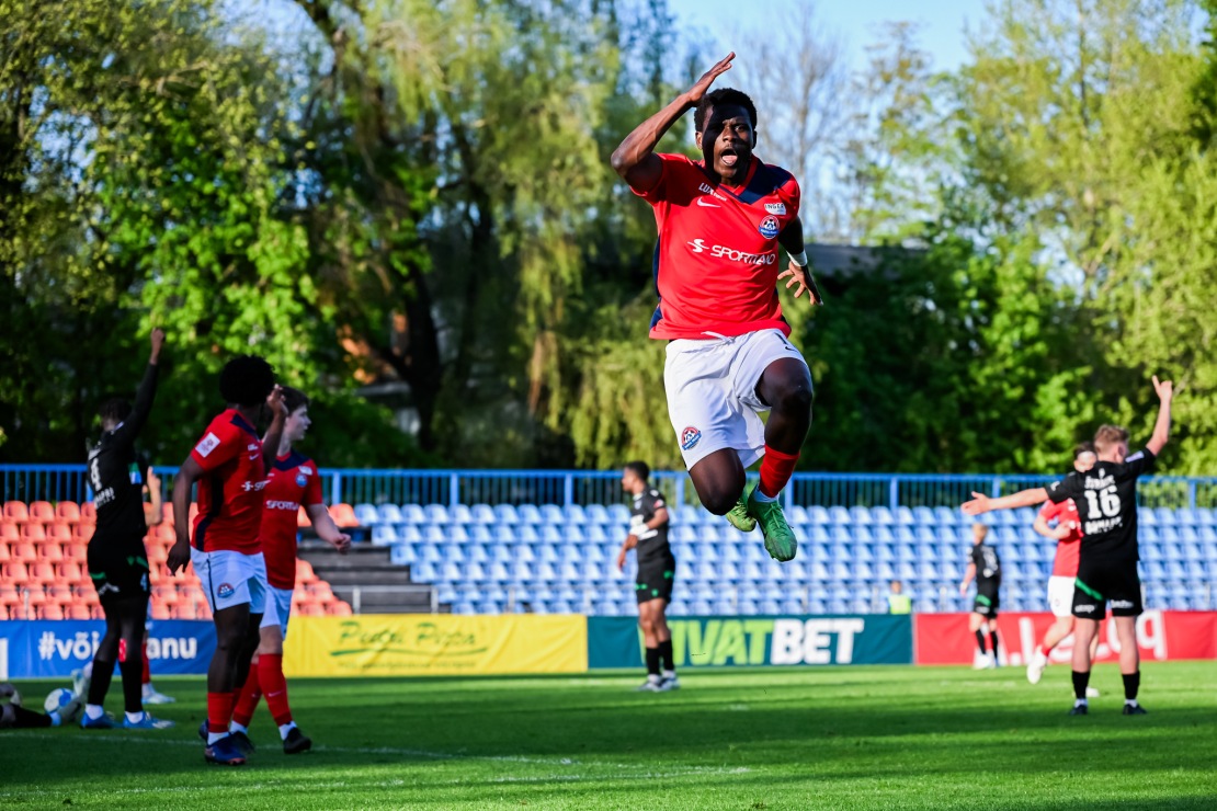 Pierre Kabore lendas Transist otse &Scaron;otimaa k&otilde;rgliigasse. Foto: Liisi Troska / jalgpall.ee